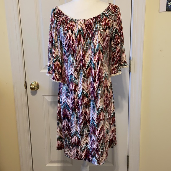 Pullover dress w/elastic neckline that can be worn on or off the shoulder. EUC - Picture 1 of 8